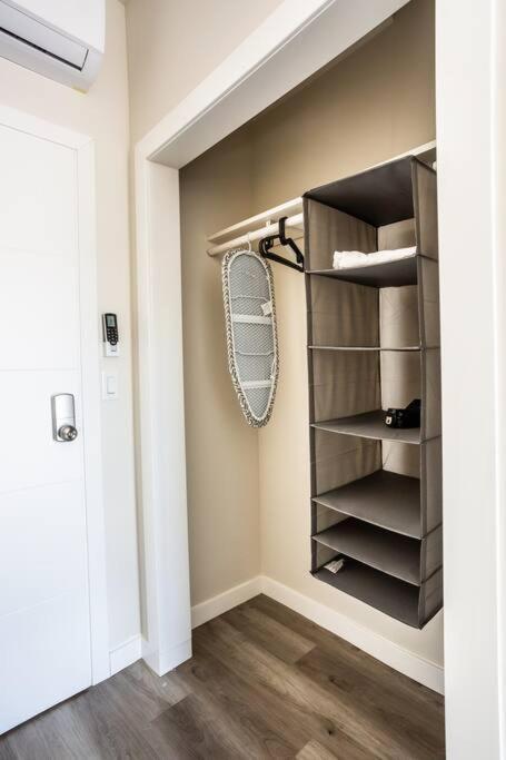 Luxurious Furnished Studio W Full Kitchen In Sd Сан Диего Екстериор снимка