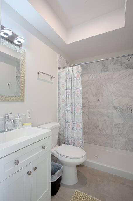 Luxurious Furnished Studio W Full Kitchen In Sd Сан Диего Екстериор снимка