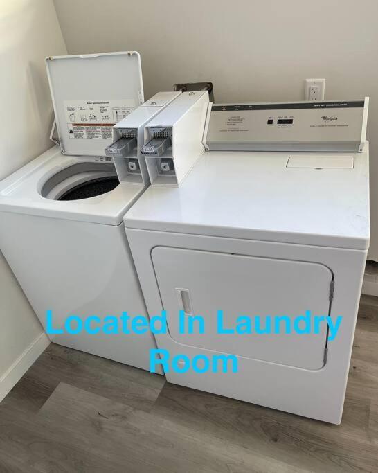 Luxurious Furnished Studio W Full Kitchen In Sd Сан Диего Екстериор снимка